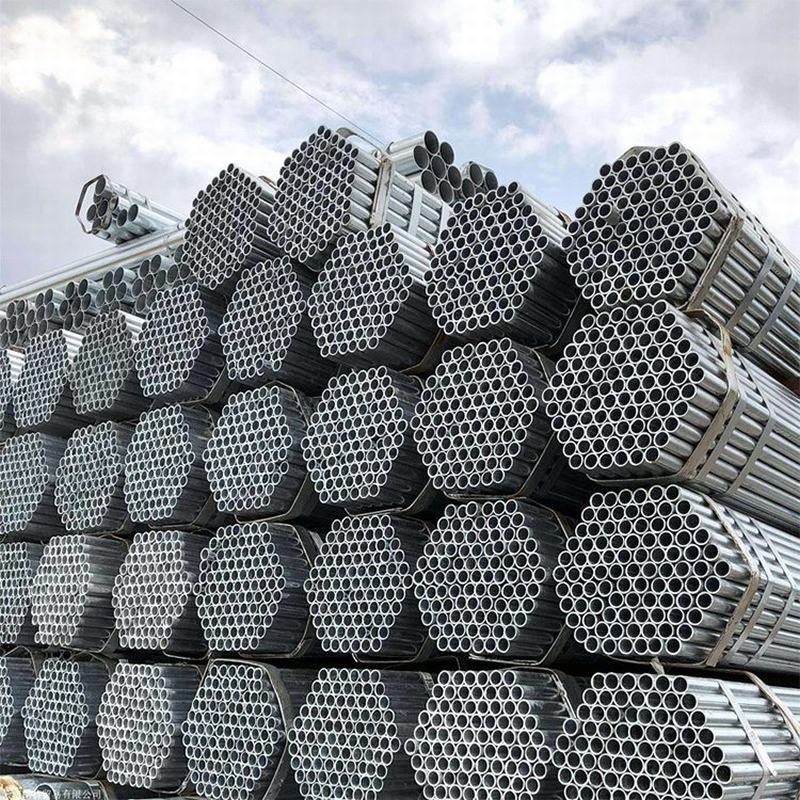 
                        China Supply Hot Dipped Galvanized Round Steel Pipe with High Quality and Low Price
                    