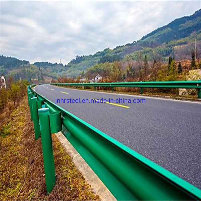 China 
                                 Barrera de bloqueo de guardarraíl corrugada galvanizada con vigas a la autopista barandilla                             proveedor
