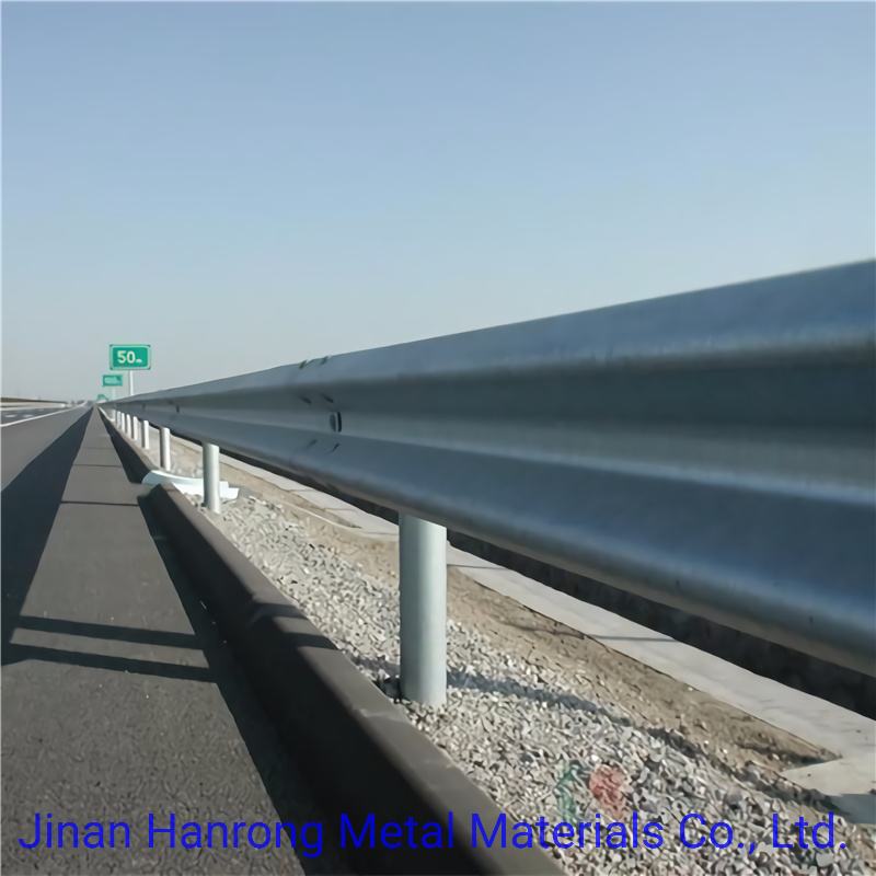 
                                 Galvanizado en caliente de China a la autopista barandilla para la Seguridad Vial                            