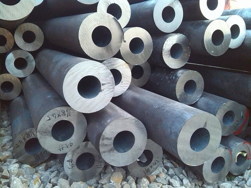 Chine 
                                 La norme ASTM API 5L X42-X80 de Pétrole et gaz tuyau sans soudure en acier au carbone/20-30 pouces tuyau sans soudure en acier                             fournisseur