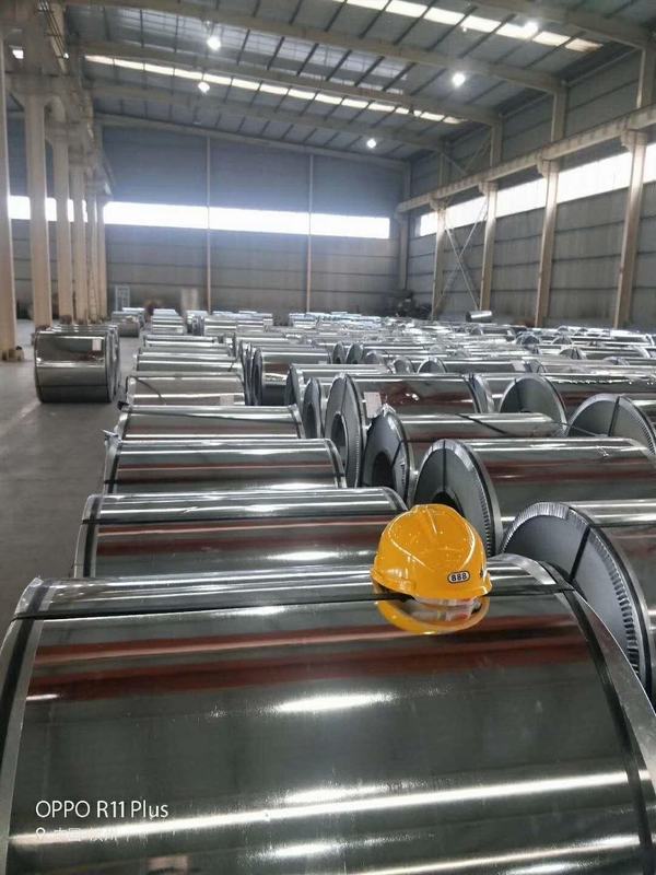 SUS201 202 304L 310S 316L 321 Hot/Cold Rolled Polished Corrosion Roofing Constructions Buildings Decorate Ba 2b Hl 8K Stainless Steel Sheets/Plate